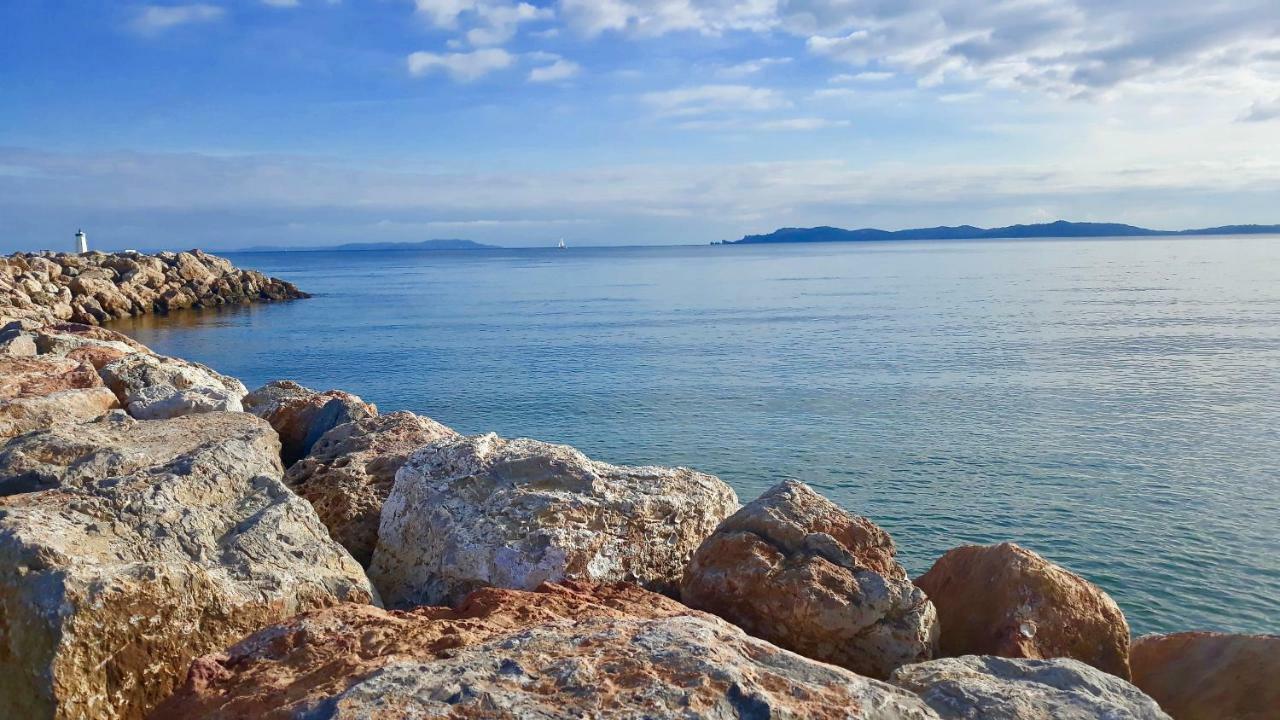 Studio Port D'Hyeres Vue Mer Et Iles De Porquerolles Et Port-Cros Exterior photo